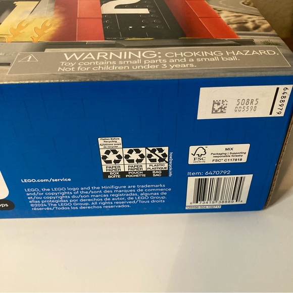 LEGO CITY: Fire Station with Fire Truck (60414) - Picture 8 of 14